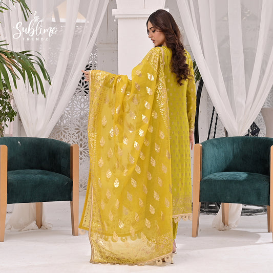 Golden Bunches Elegance Ensemble