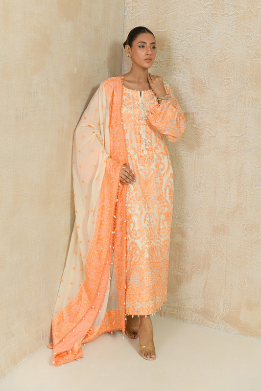 APRICOT ALLURE